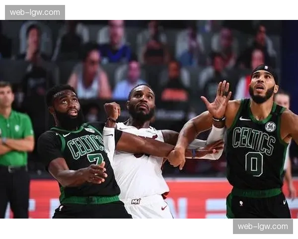 凯尔特人轮换阵容稳定性强 争冠球队深度管理典范解析