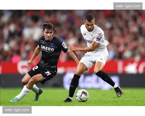 塞维利亚门将弗拉乔季莫斯首发 扑救稳定性受考验 塞维利亚门将弗拉乔季莫斯首发 扑救稳定性受考验