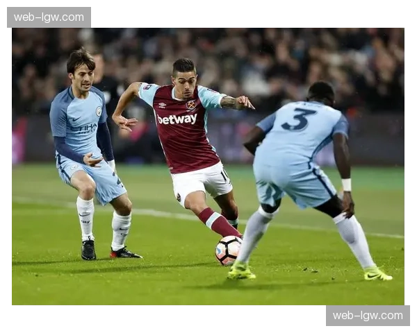 埃弗顿47分与布伦特福德持平，戴奇防守反击战术效果显著